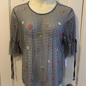 Spring Refresh floral mesh top size 2X